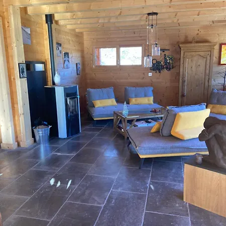 Luane Pres De Valberg Chalet