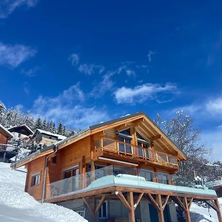 Luane Pres De Valberg *